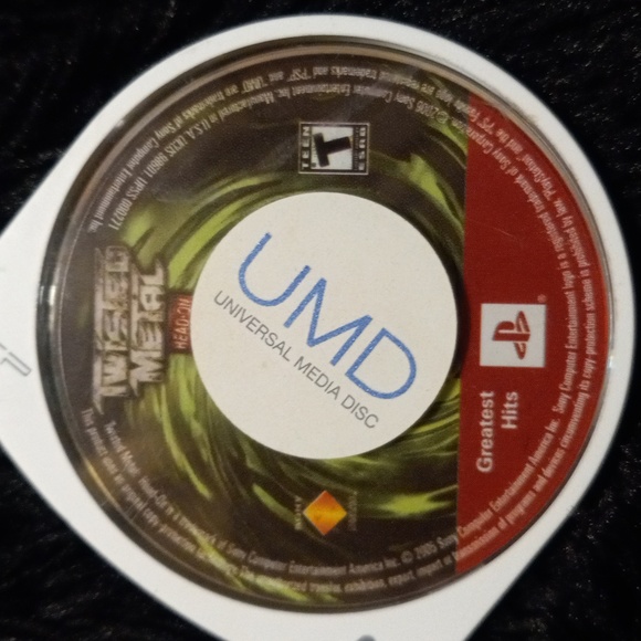 Lot # 1 has 4 ps2 game discs - Picture 8 of 9